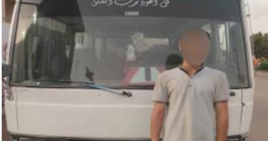 على طريقة شهاب أرض الجمعية.. وزارة الداخلية تلاحق بلطجة بعض سائقى الأجرة بالشوارع.. سائق يشهر مفكا أمام راكب وآخر يضرب مواطنا بسكين.. وتحرك عاجل من الشرطة وسرعة فى التجاوب مع البلاغات والفيديوهات