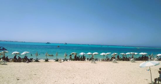 طقس مطروح اليوم حار رطب نهاراً ونشاط الرياح أحياناً وإعتدال أمواج البحر