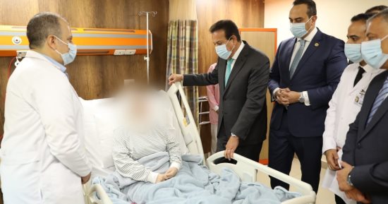 وزير الصحة يتابع أعمال تجهيز المخزن الاستراتيجي لفرع الرعاية الصحية بالإسماعيلية