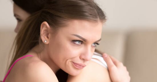 إزاى تحافظ على الشعرة بين المجاملة الذوقية والنفاق؟ اعرف الفرق بين الاثنين