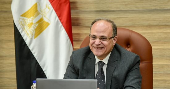 رئيس هيئة الدواء المصرية يوقّع مذكرة تفاهم مع وكالة تنظيم الأدوية السنغالية