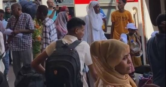 انطلاق قطار عودة السودانيين طواعية من محطة مصر إلى أسوان