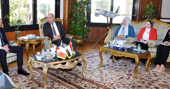 السفير الفرنسى: حريصون على توسيع التعاون مع مصر فى مجال الطيران المدنى