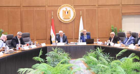 وزارة التعليم العالى: استمرار العمل بقواعد قبول الطلاب بالجامعات الأهلية 