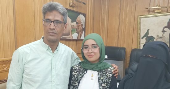 الرابعة على الجمهورية علمى علوم: بذاكر 5 ساعات باليوم.. وسر تفوقى علاقتى بربى