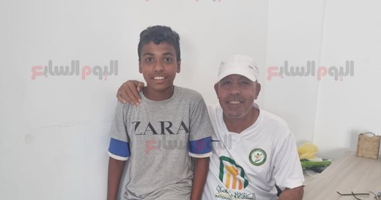 أتمنى ألعب فى ريال مدريد والبنك الأهلي وفر عليا الشقى.. حكاية ناشئ قطار المنيا