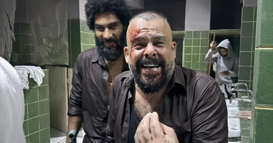 منذر رياحنة يحتفل بعيد ميلاده.. ورحلة من مسرح اليرموك إلى الشهرة