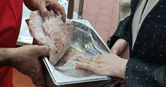 محافظة الجيزة تضبط 11.5 طن مصنّعات وهياكل ومفروم دواجن فاسدة