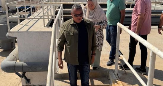 محافظ جنوب سيناء يتفقد محطة المعالجة والغابة الشجرية بدهب