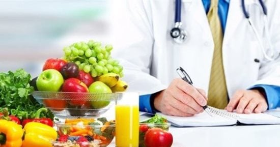 التغذية السليمة لطفل 7 سنوات.. خبراء يوضحون أهم ما يجب أن يعرفه الآباء