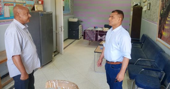 رئيس مدينة البياضية يتابع جاهزية لجان التصويت قبل انتخابات مجلس الشيوخ.. صور