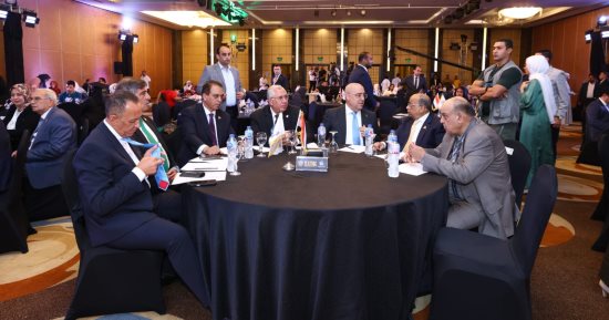 “الجبهة الوطنية” يكرم أوائل الثانوية العامة.. ويؤكد: نتبنى المتفوقين ونوفر منحا