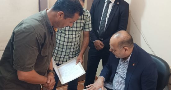 وزير العمل يجرى زيارة مفاجئة لمكتبى عمل الضبعة والعلمين