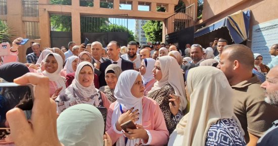 ممر شرفى لوداع لوكيل وزارة الصحة بالشرقية السابق
