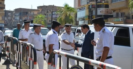 مدير أمن سوهاج يتفقد الشوارع الرئيسية لمتابعة الحالة الأمنية والمرورية