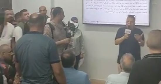 وزير الرى ومحافظ أسيوط يشهدان شرحا تفصيليا لمشروع قناطر ديروط الجديدة.. فيديو