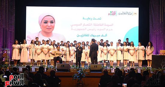 وزير الثقافة يضم الفائزين بجائزة المبدع الصغير إلى أوركسترا وكورال مصر الوطني.. صور 
