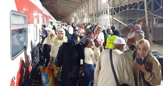 للأسبوع الثالث.. وصول قطار الأشقاء السودانيين لمحطة السد العالى