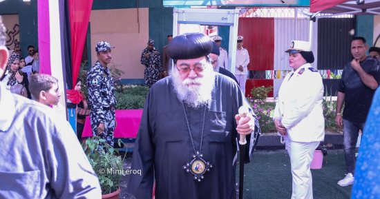 أسقف الأقباط الأرثوذوكس بالإسماعيلية يدلى بصوته فى انتخابات مجلس الشيوخ