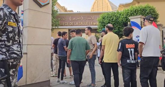 توافد المواطنين على اللجان فى قصر النيل والظاهر للتصويت فى انتخابات الشيوخ