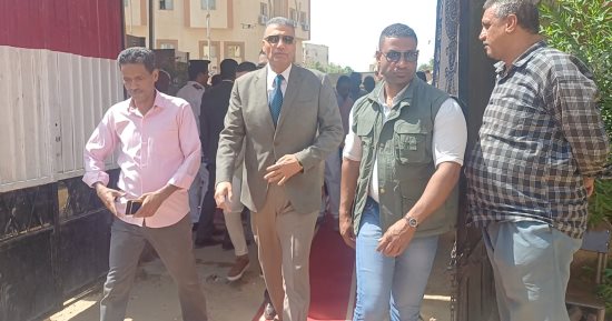 محافظ أسوان: لم نرصد أى شكوى خلال سير العملية الانتخابية لمجلس الشيوخ
