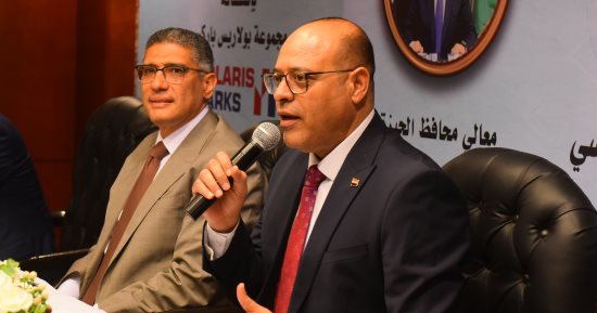 وزير العمل: لن نسمح بعمالة أجنبية على أرض مصر بدون ترخيص 