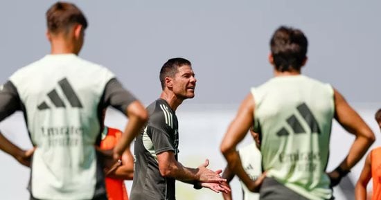 ألونسو يضع خطة لتجهيز بديل كورتوا فى ريال مدريد