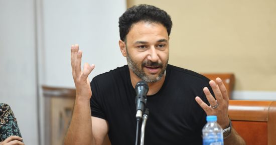 محمد العمروسى: أحببتُ الفن من خلال والدى.. وكان حلمى أن أرد له بعضًا من حقه
