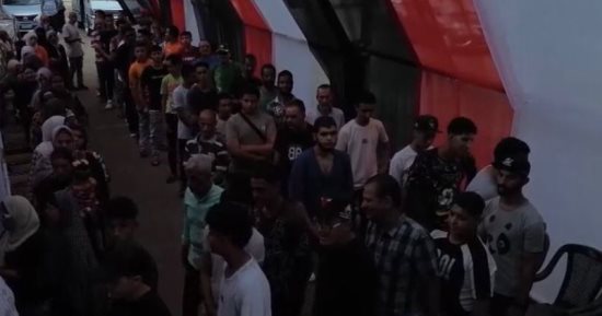 طوابير شباب وعمل إنساني.. مشهد انتخابي مشرف في العمرانية