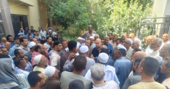 نائب محافظ الجيزة يتابع جهود تقنين أراضى أملاك الدولة فى مركز أطفيح