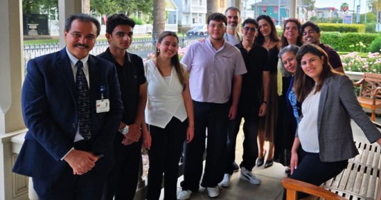 في إطار شراكتها الدولية مع جامعة تكساس:  جامعة باديا ترسل طلاب كليتي الطب والعلاج الطبيعي إلى جامعة تكساس لتعزيز مهاراتهم في الرعاية الصحية