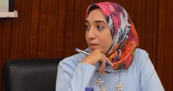 الناقدة رضوى جابر تناقش "بالمقلوب كل شيء على ما يرام" بالإسكندرية
