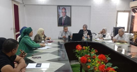 وكيل وزارة التعليم بالجيزة يتابع امتحانات الدور الثاني لطلاب الشهادة الإعدادية