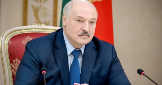رئيس بيلاروس يُشيد بإجراءات ترامب الأخيرة بشأن أوكرانيا