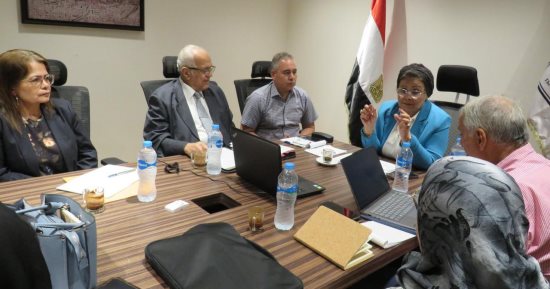 نائب وزير الصحة تعقد اجتماعاً لمتابعة الاستراتيجية الوطنية للسكان وتخطيط المرحلة الثانية