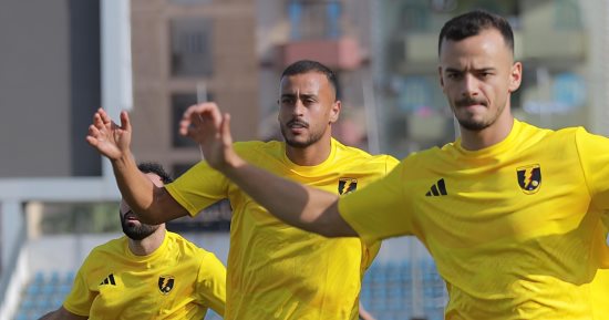 الجونة يتعادل مع كهرباء الإسماعيلية سلبيا فى الشوط الأول بالدورى