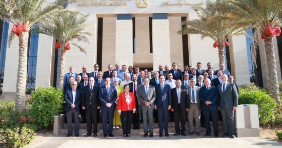 وزير الصحة يوجه بتسريع الاستجابة لاحتياجات المرضى ومتابعة نظام تقييم العاملين
