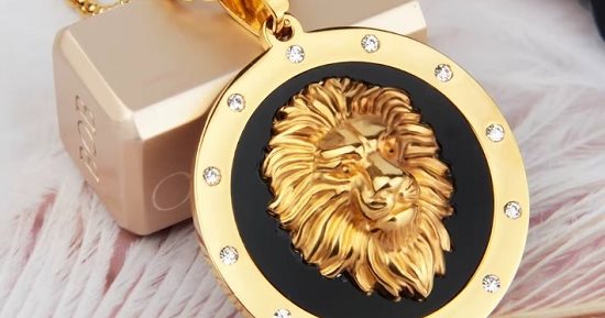 اليوم العالمى للأسد.. 6 صفات تتمتع بها النساء عاشقات إكسسوارات ملك الغابة
