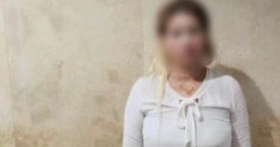 الداخلية: ضبط تيك توكر ترسم على أجساد السيدات بصورة خادشة للحياء