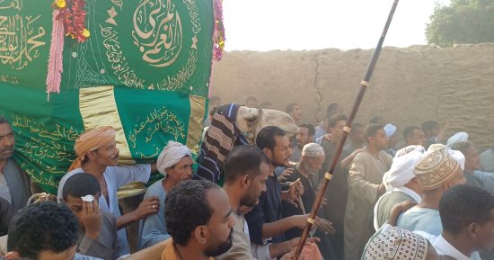 انطلاق مولد الإمام العربى بقرية كلح المفالسة فى أسوان.. فيديو