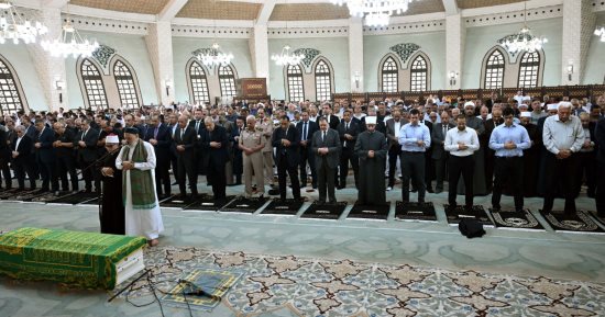 رئيس الوزراء يؤدى صلاة الجنازة على الدكتور على المصيلحي بمسجد الشرطة بأكتوبر