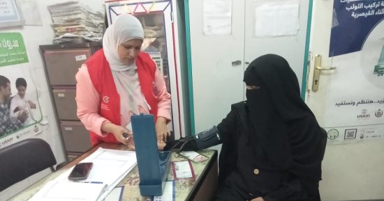 فرق صحة الأقصر تفحص 531 حالة في قافلة طبية مجانية بوحدة المحاميد بحري