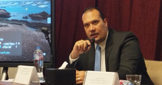مساعد وزير الزراعة: المضادات الحيوية تنتقل للإنسان من اللحم و اللبن و البيض