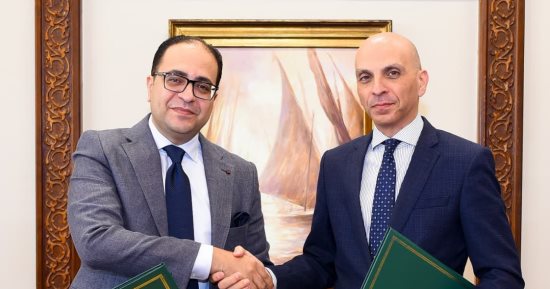 دعما للإنتاج الوثائقى.. توقيع بروتوكول بين الخارجية المصرية وقناة الوثائقية