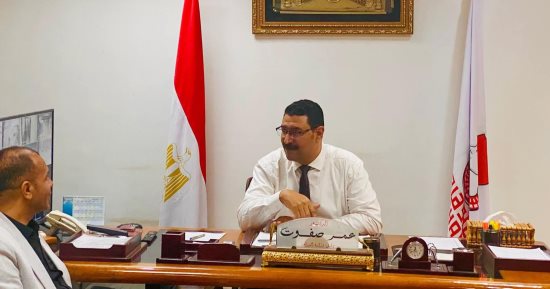 وكيل زراعة بسوهاج يبحث البت فى طلبات المبانى على الأرض الزراعية 
