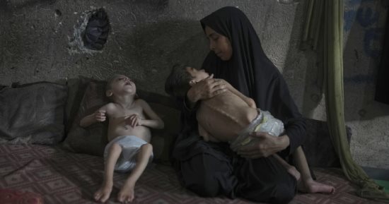 هجوم مستمر..الأمم المتحدة الإنساني: الاحتلال يستهدف مرافق الحياة في غزة ويعيق حركة عمال الإغاثة.. تضرر كبير في خيام النازحين.. ويونيسف: معاناة أطفال القطاع لا توصف.. وتؤكد: الرضع وأمهاتهم يكافحون المرض والمجاعة