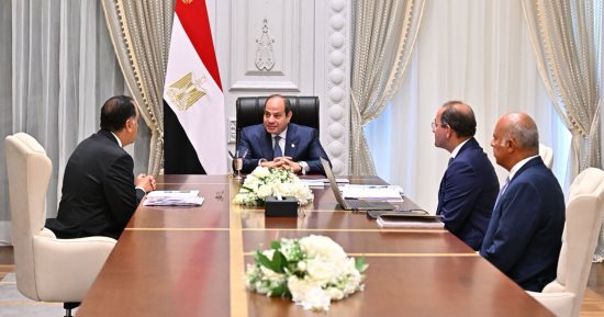 الرئيس السيسى يوجه بزيادة الإنفاق على برنامجى "تكافل وكرامة" وقطاعي الصحة والتعليم
