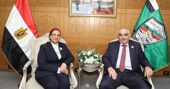 رئيس القومى للمرأة تزور رئيس هيئة قضايا الدولة لتهنئته بمنصبه الجديد.. صور