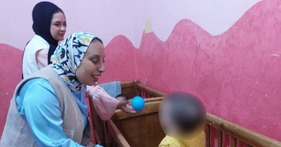 ​وكيل صحة الإسماعيلية تزور دار إيواء المستقبل للأطفال
