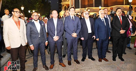 وزير الثقافة يفتتح معرض صوت مصر أم كلثوم بمجمع الفنون